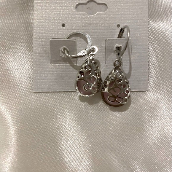 Jewelry - New Drop Earrings in Silver tone with Pink stone